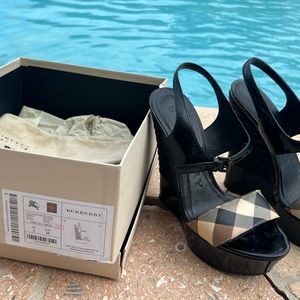 Burberry pump